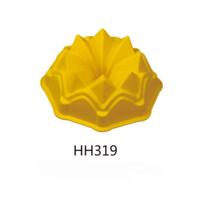 Силиконовая форма для выпечки НН-319 Пирамида (24*9см)